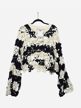 Zara Black and Cream Crochet Floral Oversized Sweater Size M NWT